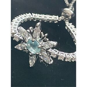 Macy's Silver Tone CZ Chip Blue Star Snowflake Adjustable Tennis Bracelet‎ NWOT